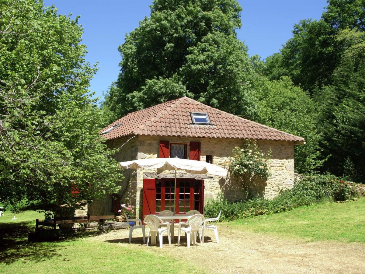 Cosy Holiday Home In Lantheuil With Garden Villefranche-du-Perigord Экстерьер фото