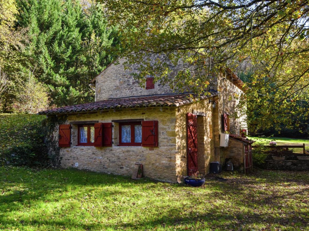 Cosy Holiday Home In Lantheuil With Garden Villefranche-du-Perigord Экстерьер фото