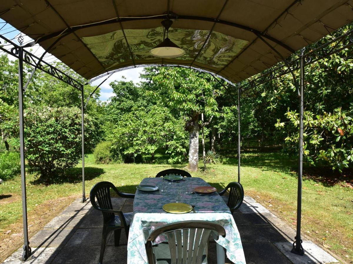 Cosy Holiday Home In Lantheuil With Garden Villefranche-du-Perigord Экстерьер фото