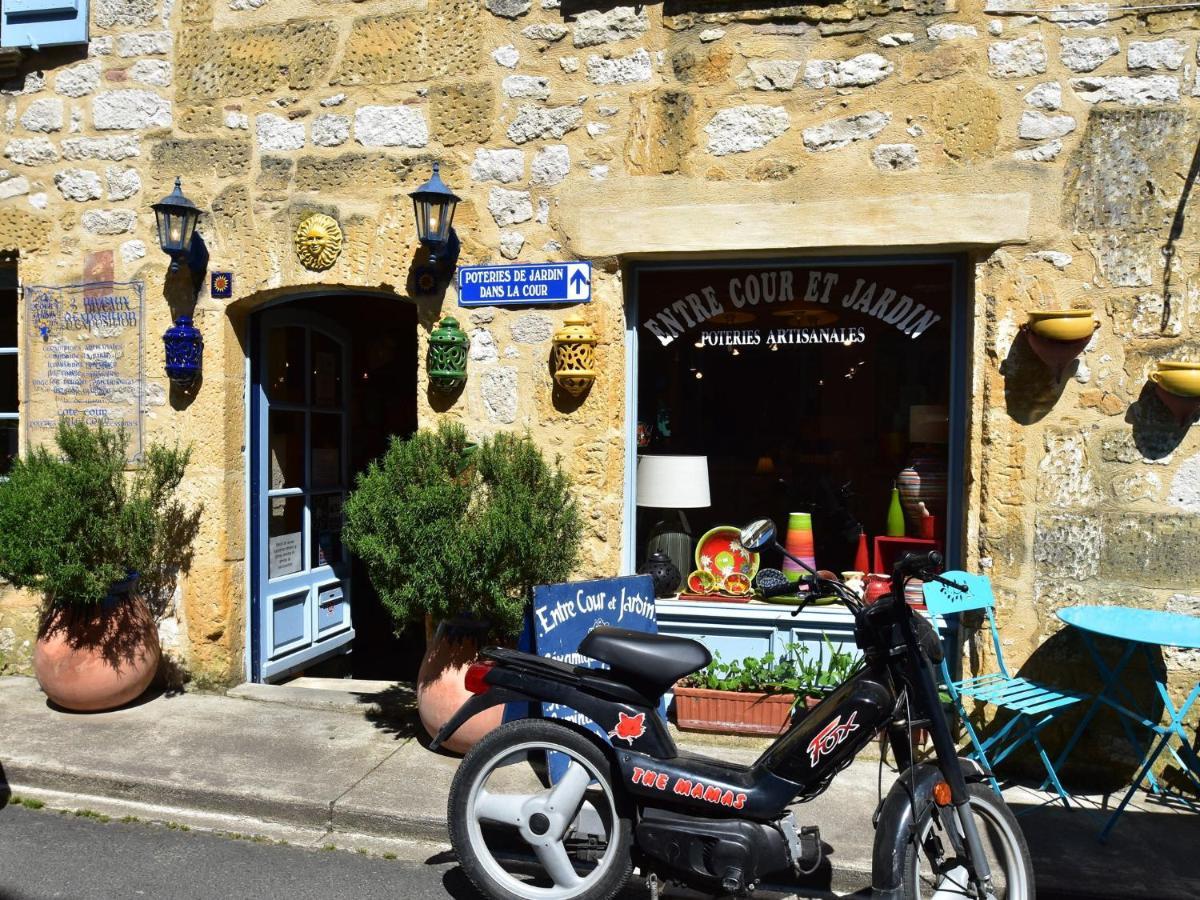 Cosy Holiday Home In Lantheuil With Garden Villefranche-du-Perigord Экстерьер фото
