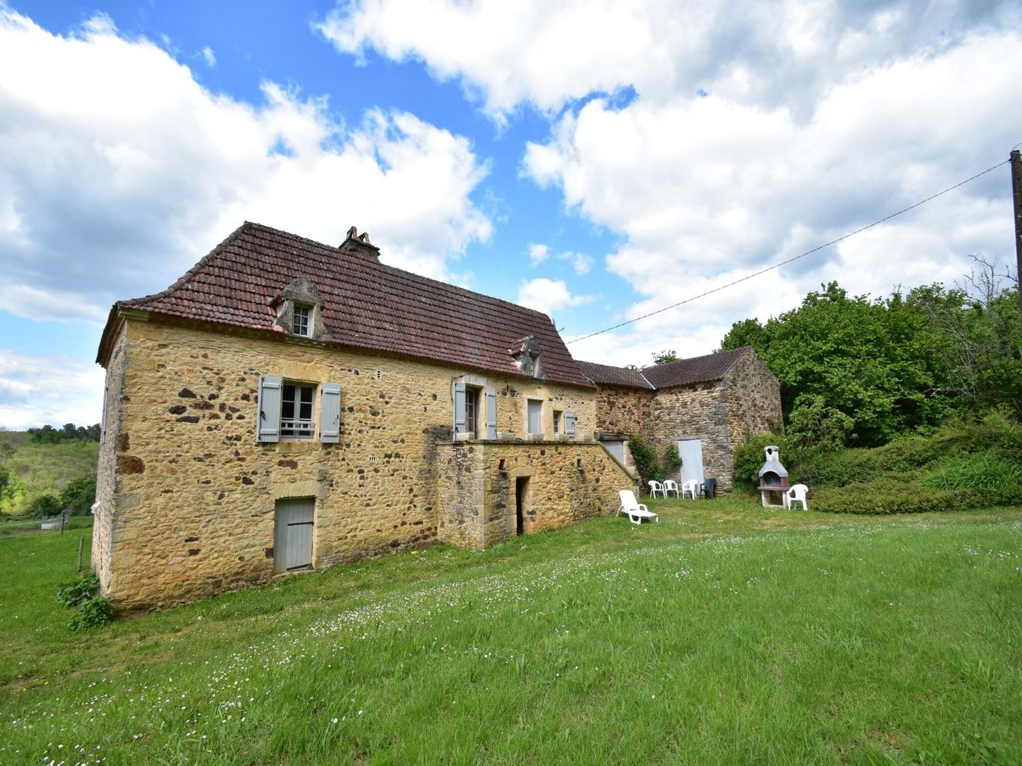Cosy Holiday Home In Lantheuil With Garden Villefranche-du-Perigord Экстерьер фото