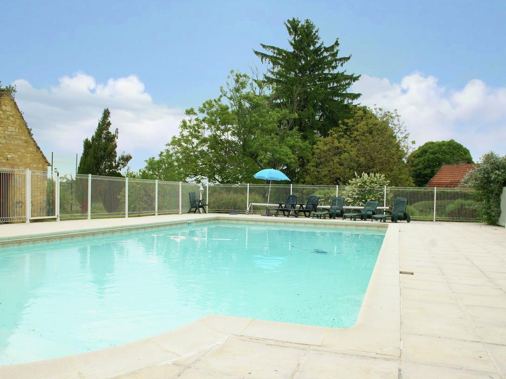 Cosy Holiday Home In Lantheuil With Garden Villefranche-du-Perigord Экстерьер фото