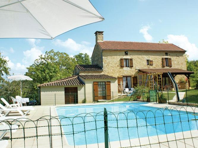Cosy Holiday Home In Lantheuil With Garden Villefranche-du-Perigord Экстерьер фото